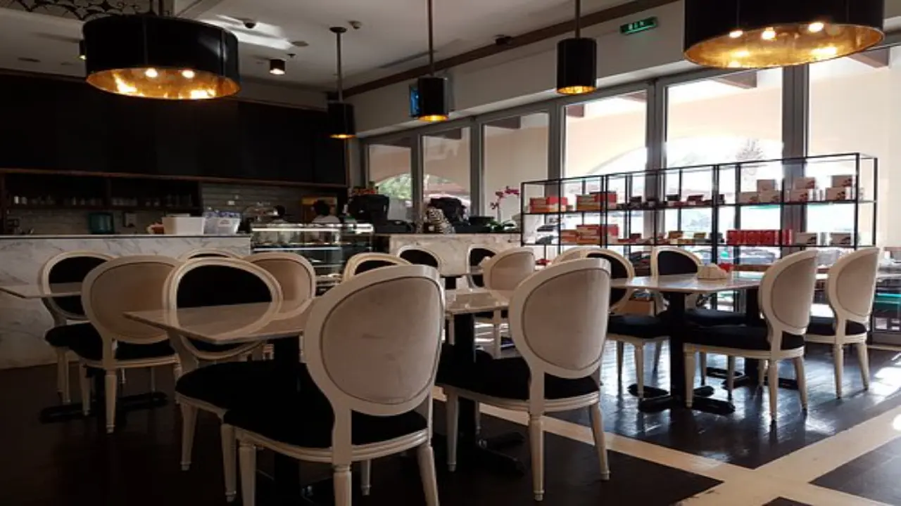 Bert’s Cafe and Restaurant