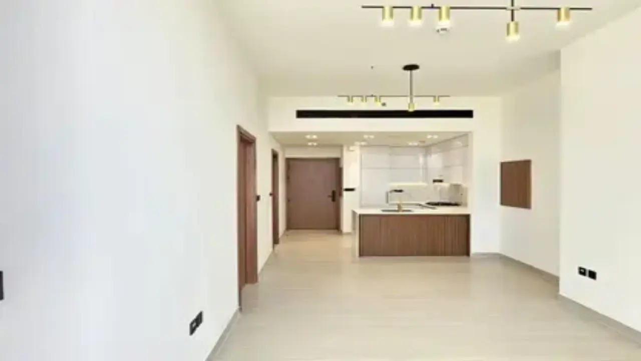 Buying a 1-Bedroom in JVC
