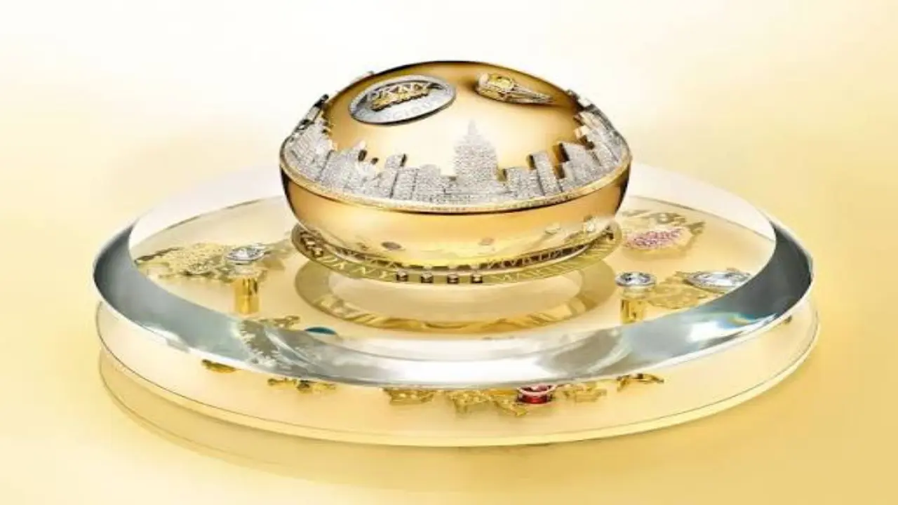 DKNY Golden Delicious Million Dollar Edition