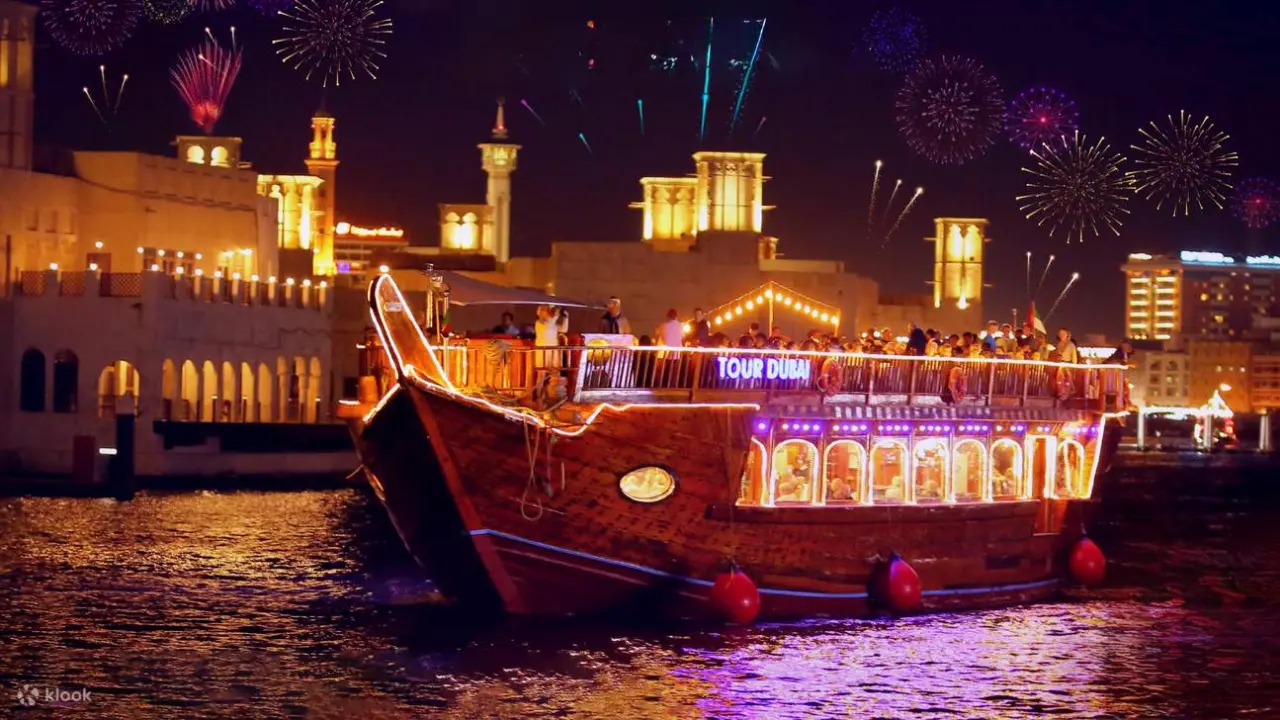 Dhow Cruises
