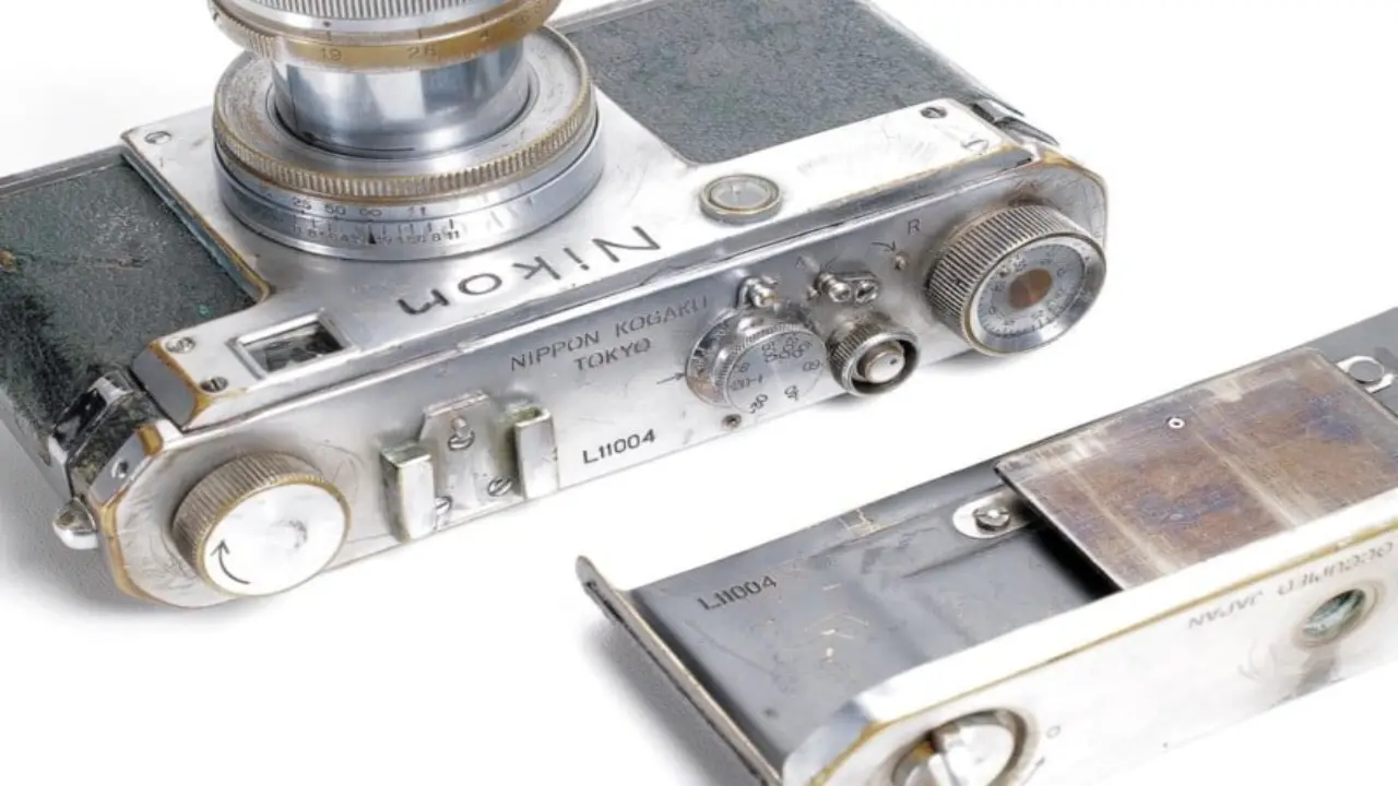 Дальномерный фотоаппарат Nikon L