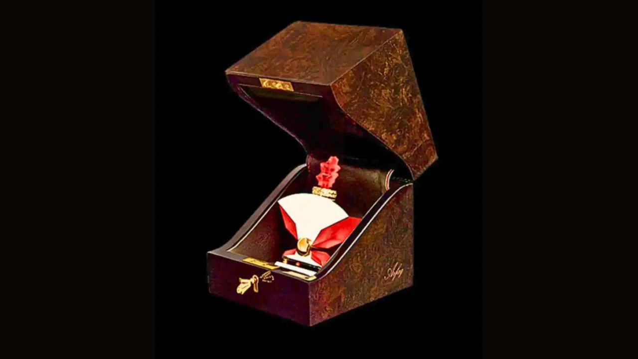 Parfum VI by Gianni Vive Sulman