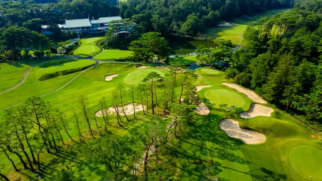 The Naruo Golf Club