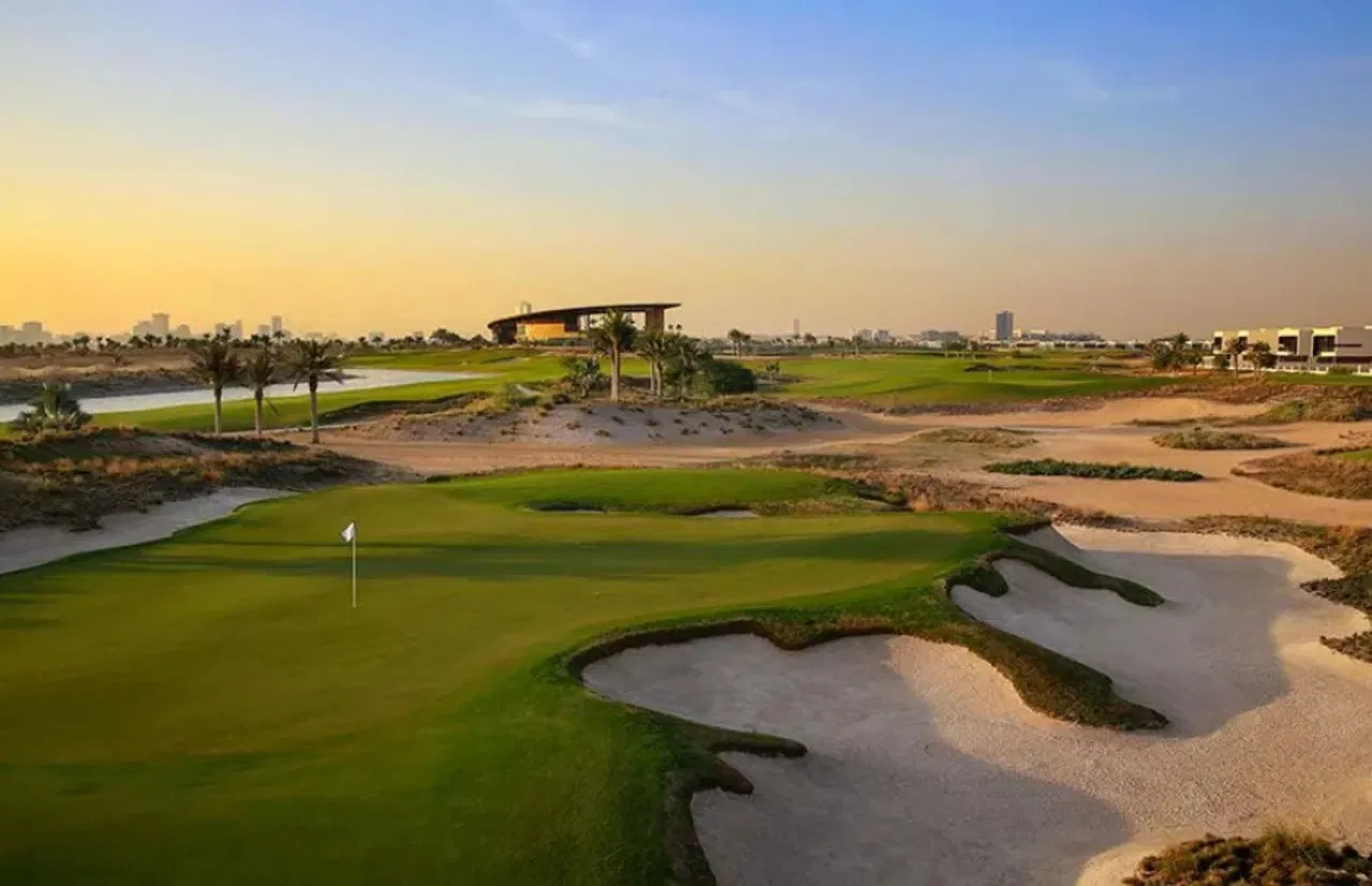 the trump international golf club dubai