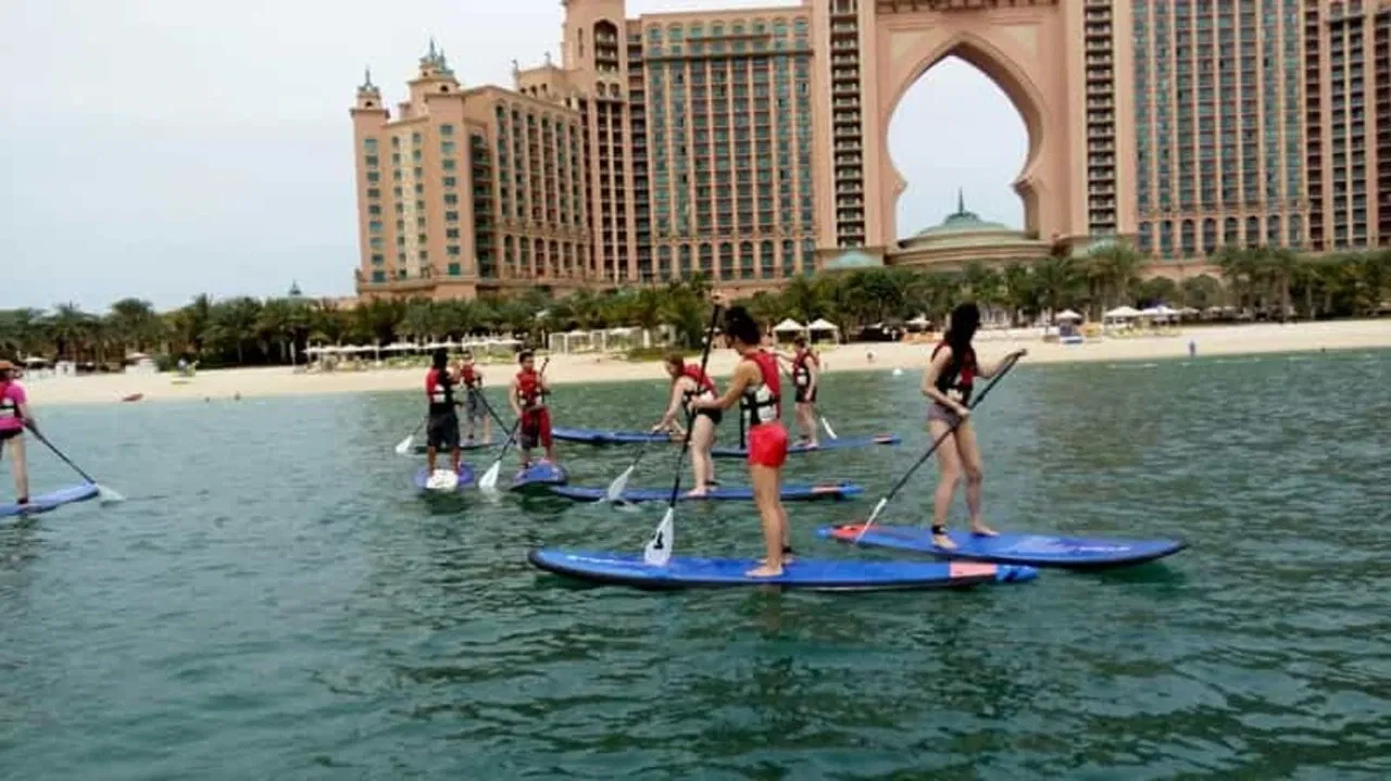 padle boarding palm jumeirah