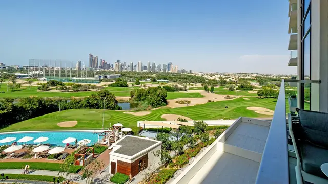 pros and cons of living in emirates hills