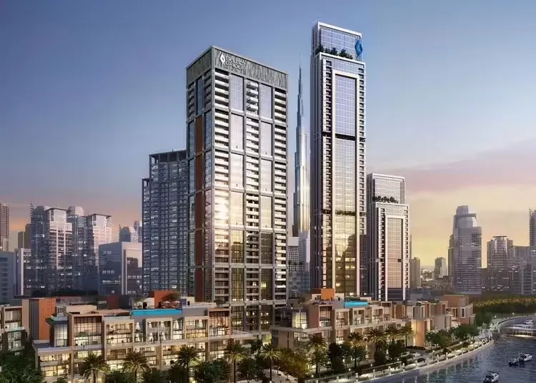 شبه الجزيرة الرابعة، الساحة