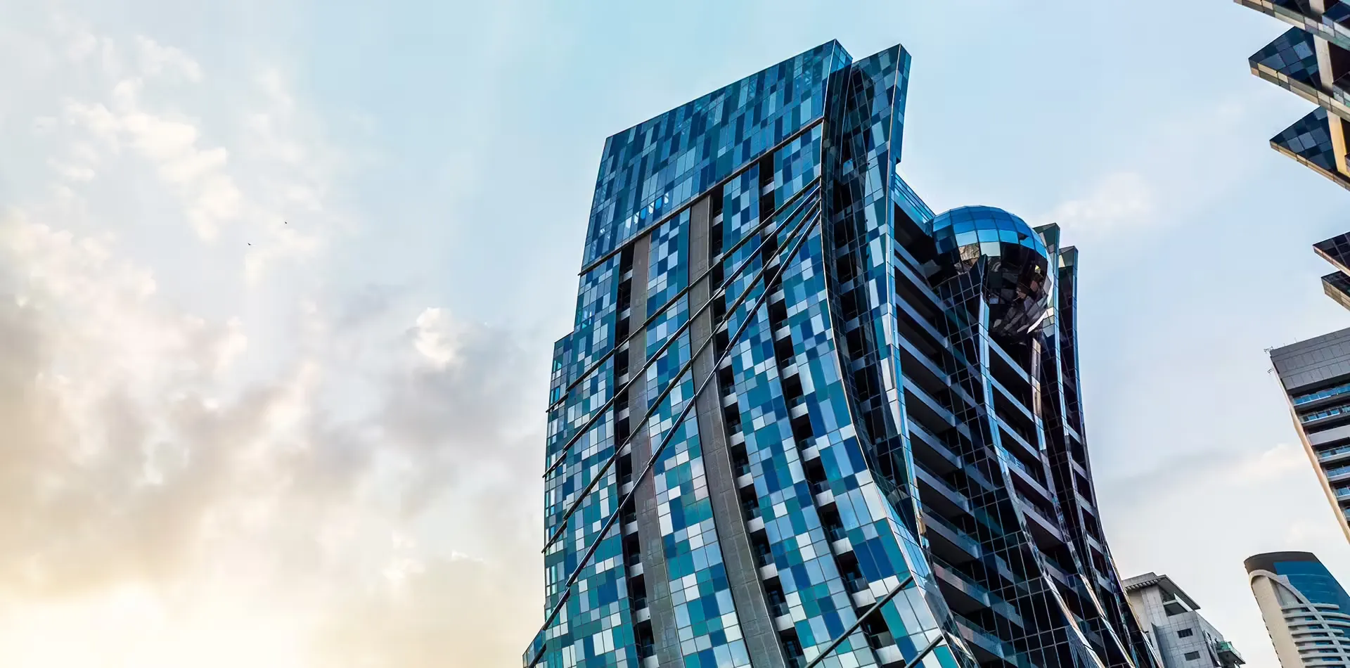 DaVinci Tower by Pagani: A Masterpiece Redefining Opulence in Dubai