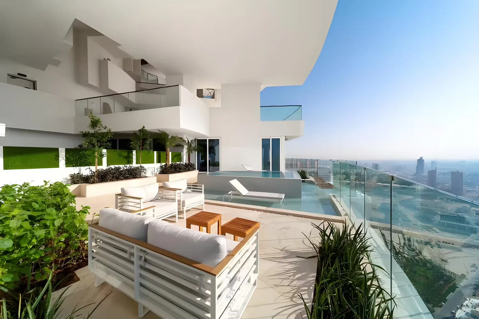 فايف جميرا فيليج ريزيدنسز: مزيج مثالي من الأناقة والراحة