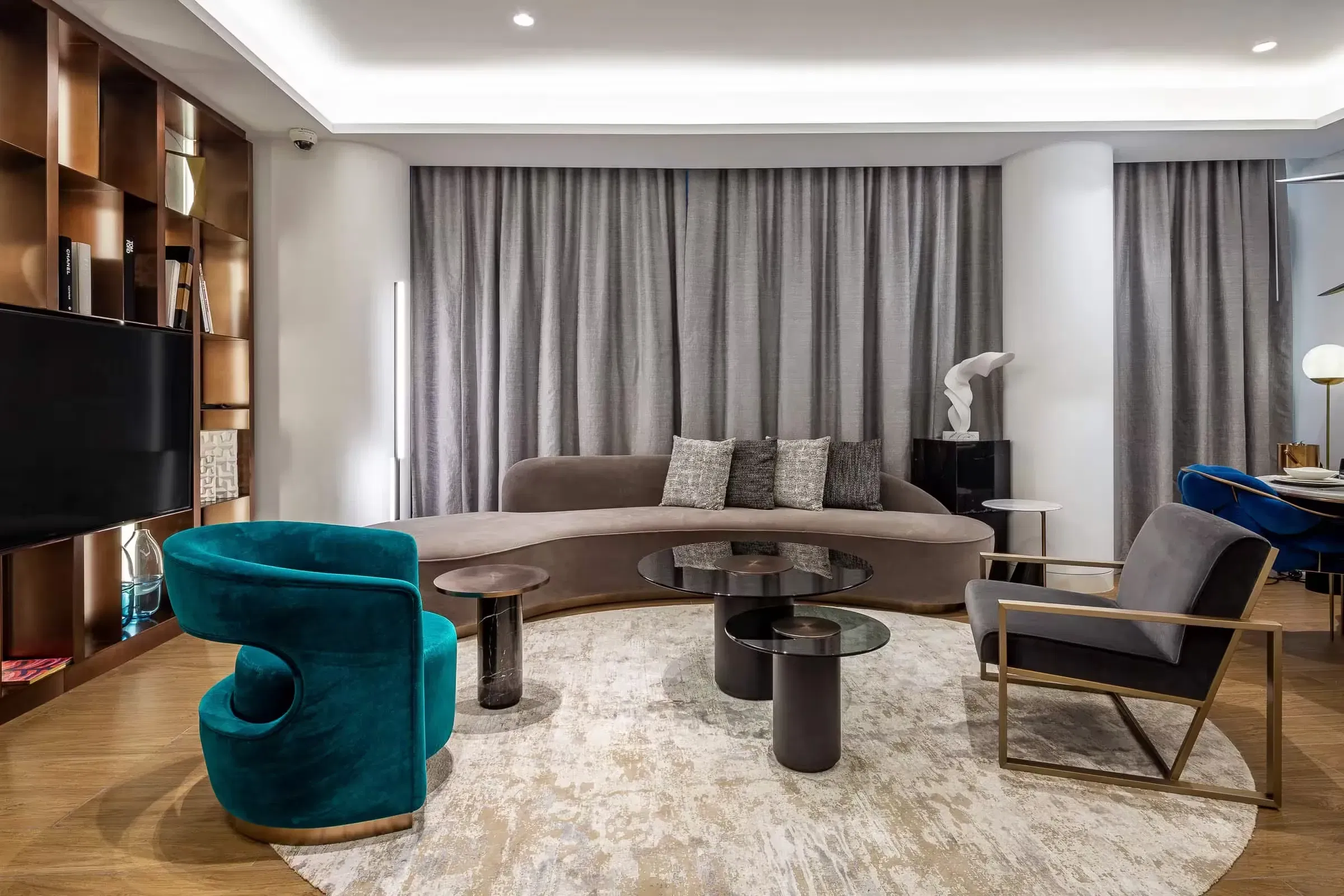 SO/ Uptown Dubai Hotel and Residences